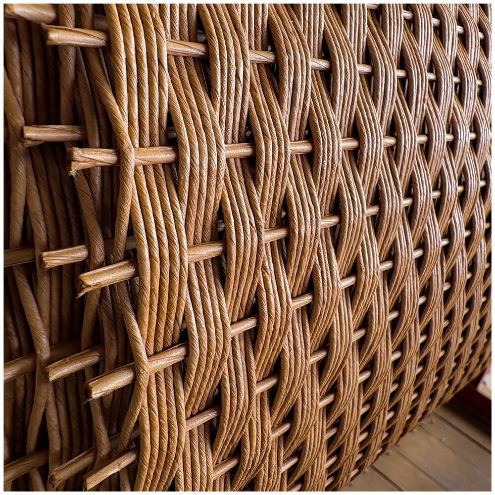 Close-up of Lloyd Loom wicker in 5x5 weave
